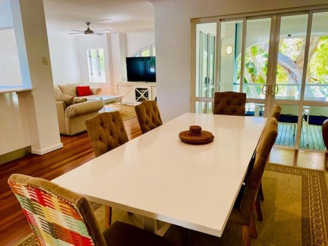 פאלם קוב Beachview Apartments At Villa Paradiso מראה חיצוני תמונה